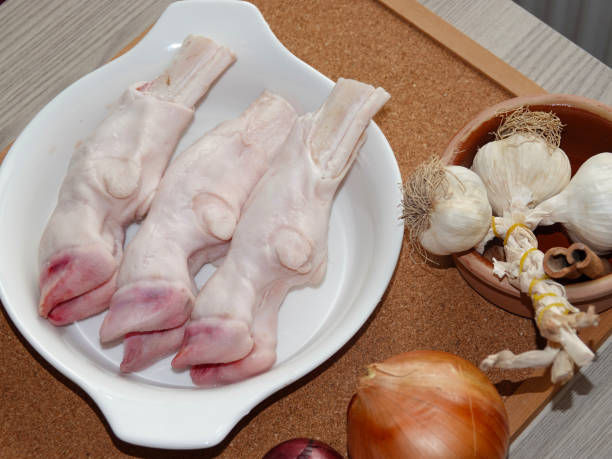 Halal Lamb Feet (1 lb)